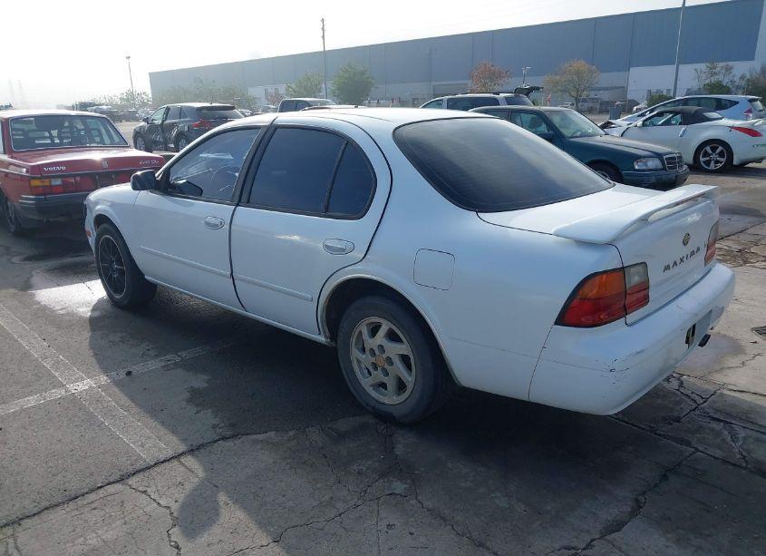 Photo 3 of 1996 Nissan Maxima GLE/GXE/SE (VIN JN1CA21D2TT118001)