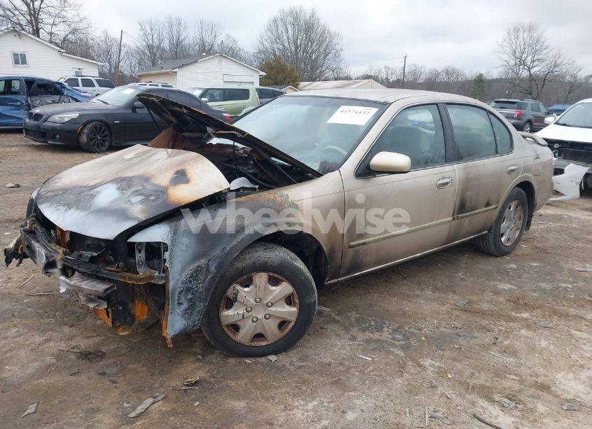 Photo 2 of 1995 Nissan Maxima GLE/GXE/SE (VIN JN1CA21D3ST088070)