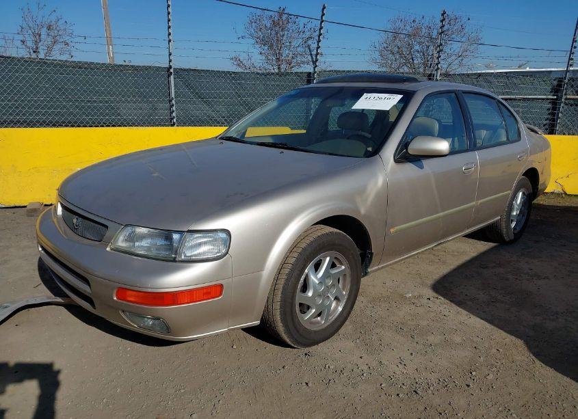 Photo 2 of 1996 Nissan Maxima GLE/GXE/SE (VIN JN1CA21D3TT103295)