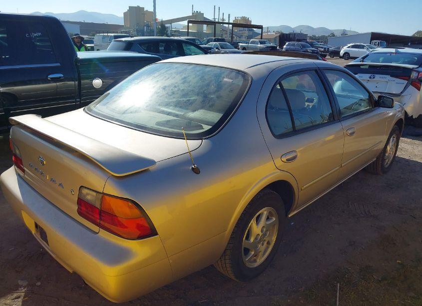 Photo 4 of 1996 Nissan Maxima GLE/GXE/SE (VIN JN1CA21D3TT103295)