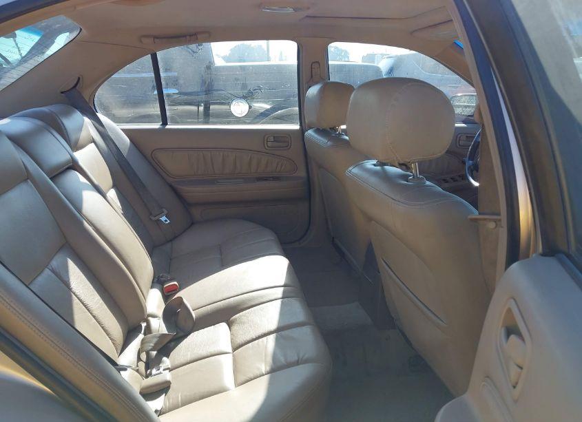 Photo 8 of 1996 Nissan Maxima GLE/GXE/SE (VIN JN1CA21D3TT103295)