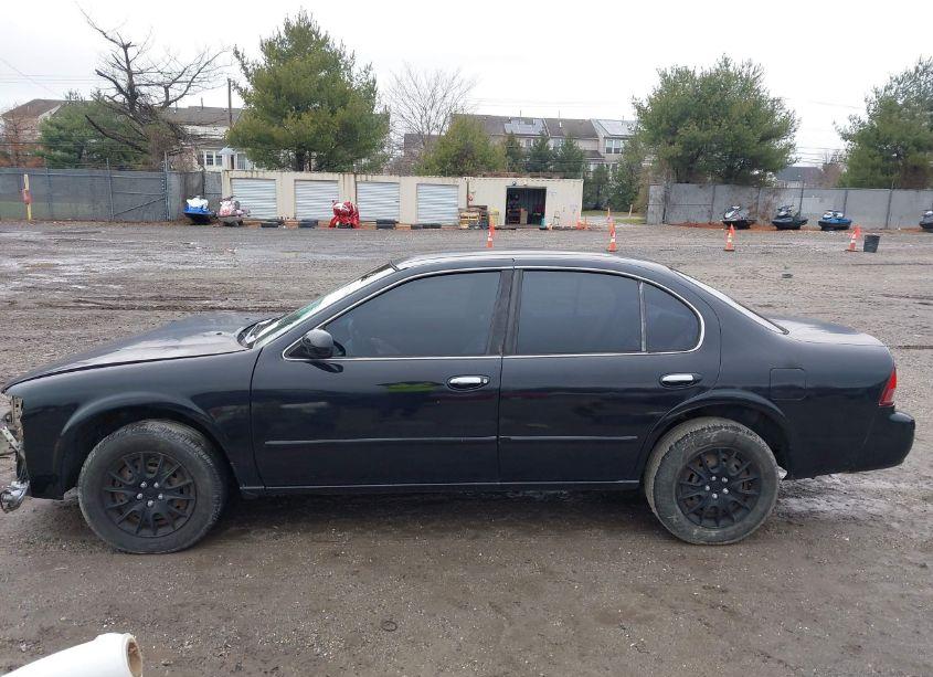 Photo 15 of 1998 Nissan Maxima GLE/GXE/SE (VIN JN1CA21D3WM911998)