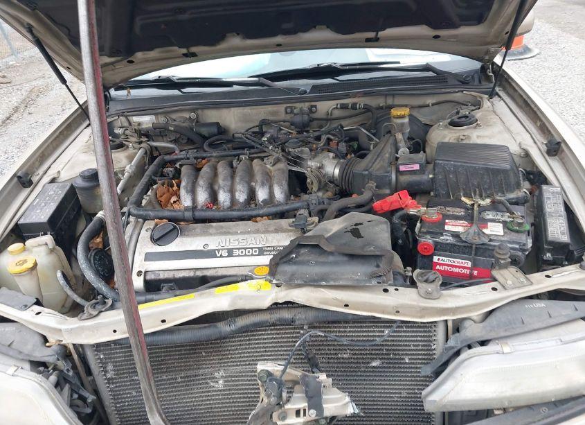 Photo 10 of 1998 Nissan Maxima GLE/GXE/SE (VIN JN1CA21D3WT524177)