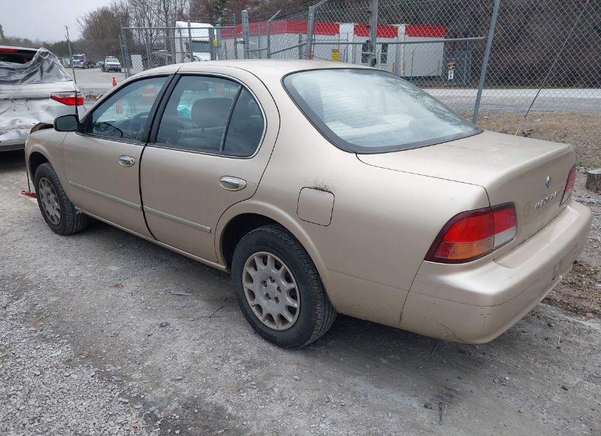 Photo 3 of 1998 Nissan Maxima GLE/GXE/SE (VIN JN1CA21D3WT524177)