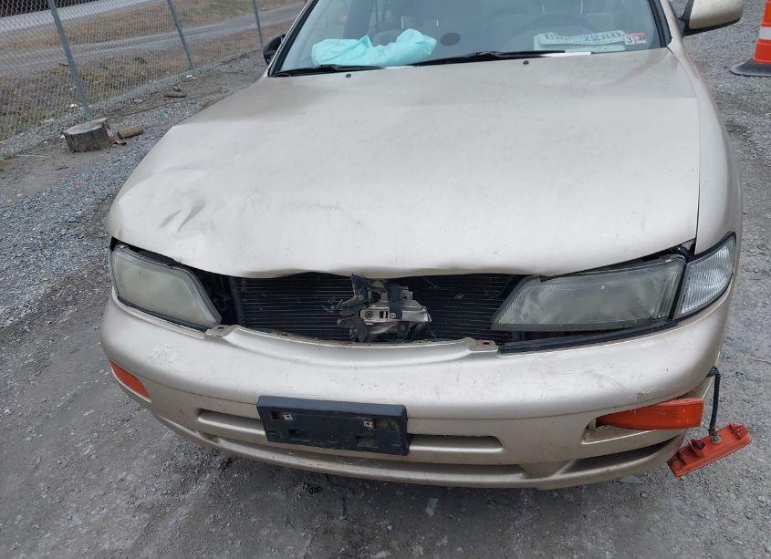 Photo 6 of 1998 Nissan Maxima GLE/GXE/SE (VIN JN1CA21D3WT524177)