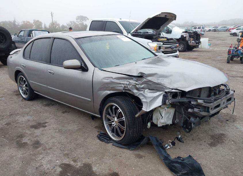 1999 Nissan Maxima GLE/GXE/SE/SE-L (VIN JN1CA21D3XT218713) main photo