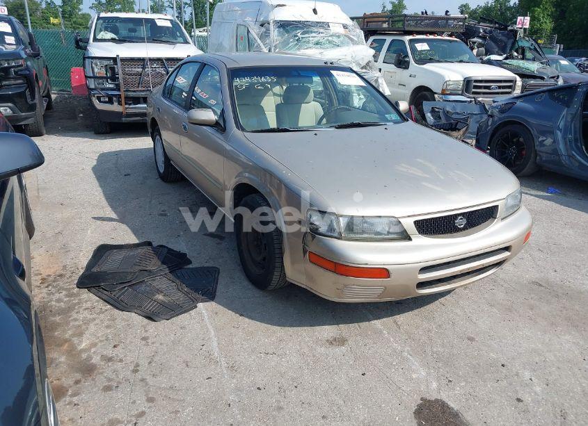 1996 Nissan Maxima GLE/GXE/SE (VIN JN1CA21D4TM409657) main photo