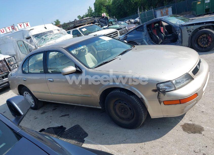 Photo 13 of 1996 Nissan Maxima GLE/GXE/SE (VIN JN1CA21D4TM409657)