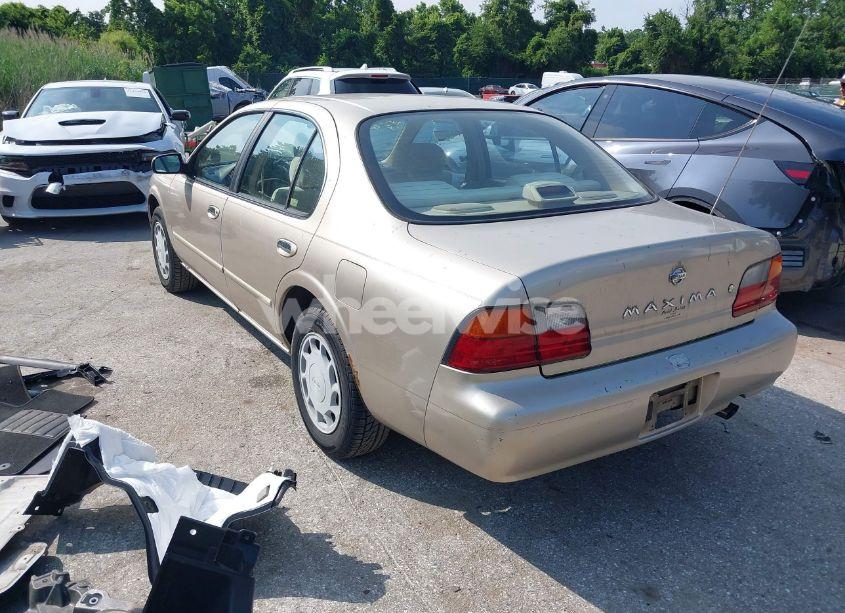 Photo 3 of 1996 Nissan Maxima GLE/GXE/SE (VIN JN1CA21D4TM409657)