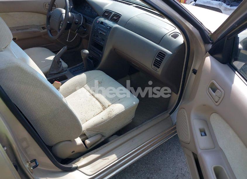 Photo 5 of 1996 Nissan Maxima GLE/GXE/SE (VIN JN1CA21D4TM409657)