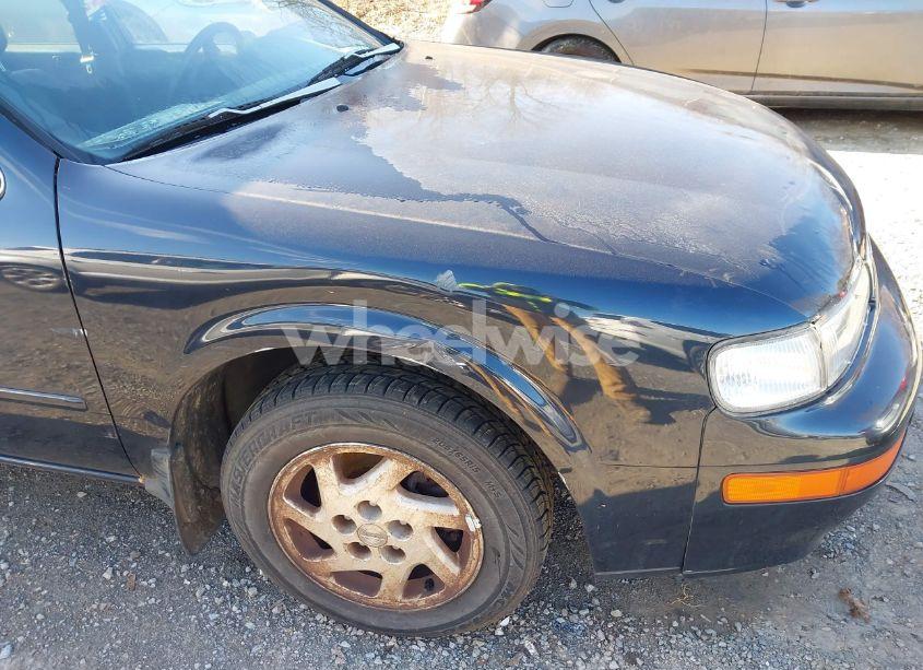 Photo 11 of 1997 Nissan Maxima GLE/GXE/SE (VIN JN1CA21D4VT211850)