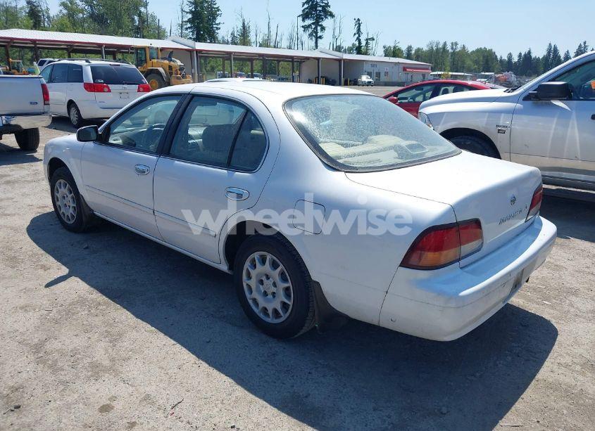 Photo 3 of 1997 Nissan Maxima GLE/GXE/SE (VIN JN1CA21D4VT819884)