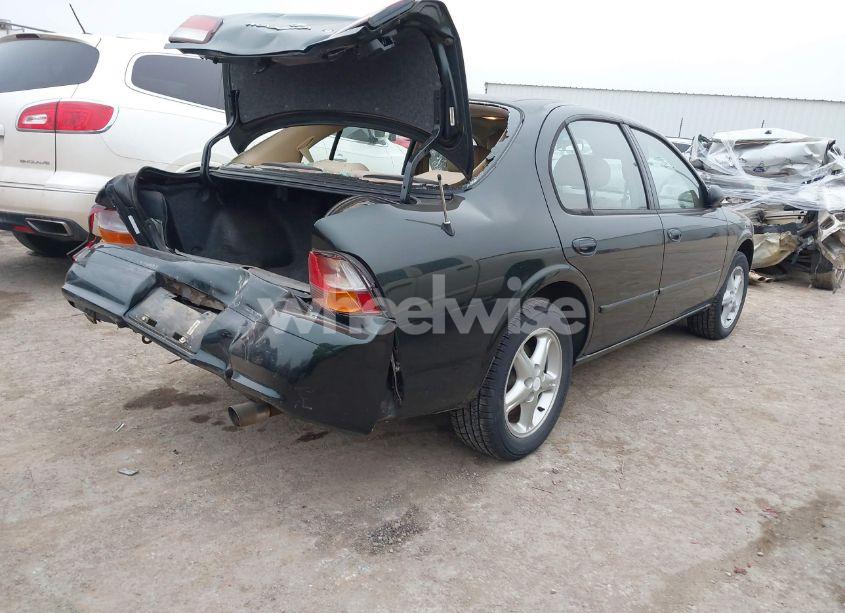 Photo 4 of 1998 Nissan Maxima GLE/GXE/SE (VIN JN1CA21D4WT605270)