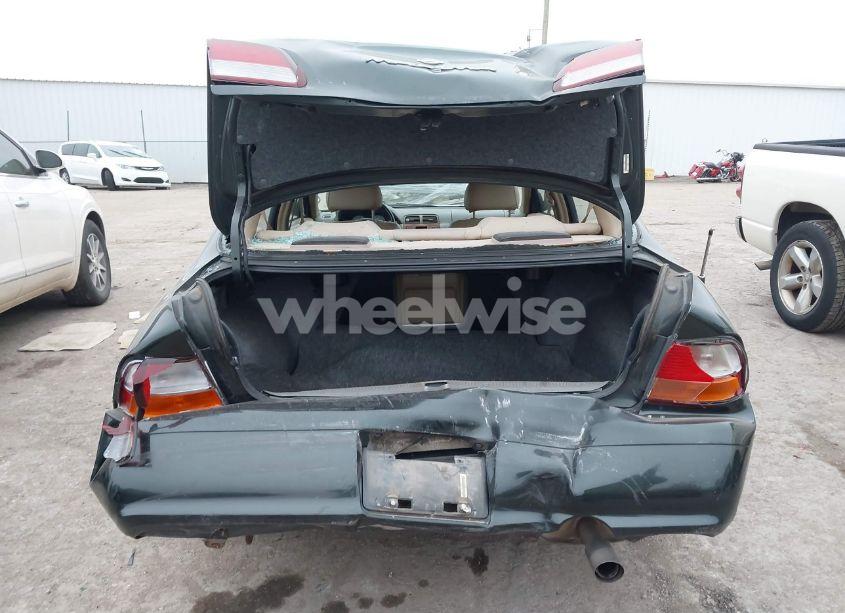 Photo 6 of 1998 Nissan Maxima GLE/GXE/SE (VIN JN1CA21D4WT605270)