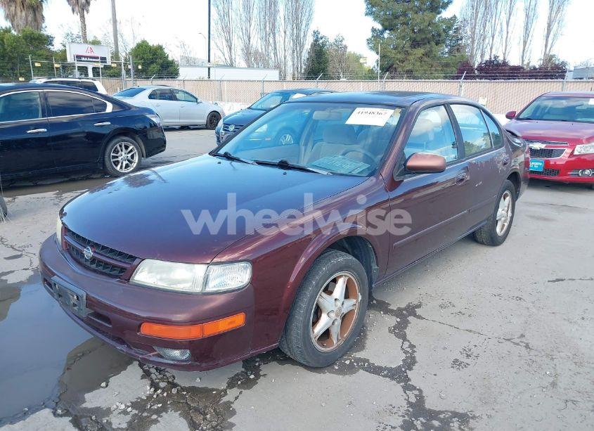 Photo 6 of 1999 Nissan Maxima GLE/GXE/SE/SE-L (VIN JN1CA21D4XT808080)