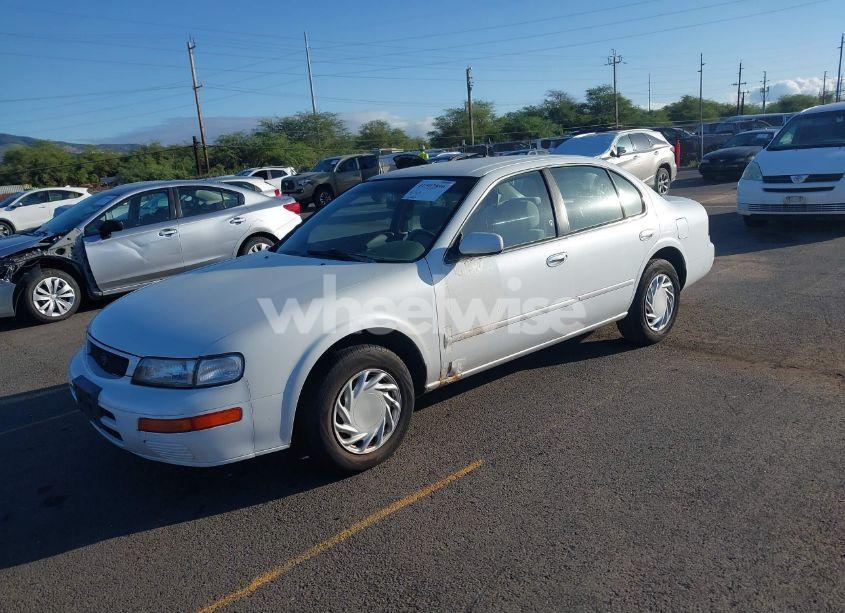 Photo 2 of 1995 Nissan Maxima GLE/GXE/SE (VIN JN1CA21D5ST631774)