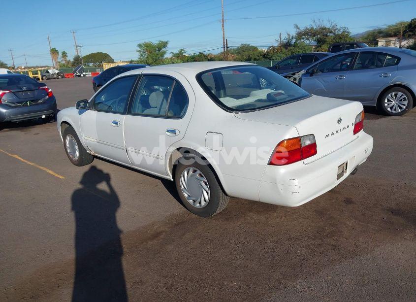 Photo 3 of 1995 Nissan Maxima GLE/GXE/SE (VIN JN1CA21D5ST631774)