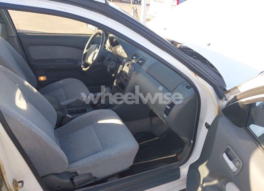 Photo 5 of 1995 Nissan Maxima GLE/GXE/SE (VIN JN1CA21D5ST631774)