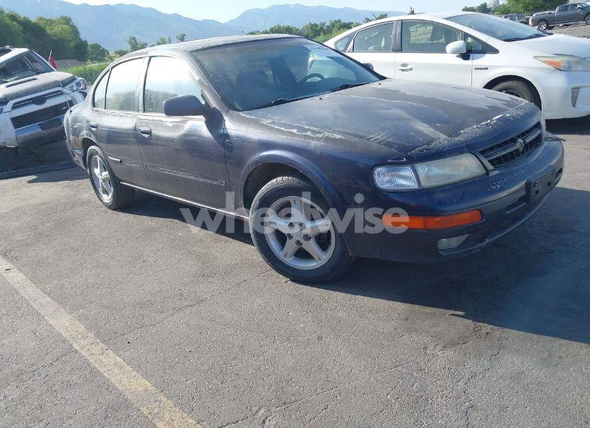 1997 Nissan Maxima GLE/GXE/SE (VIN JN1CA21D5VT802107) main photo