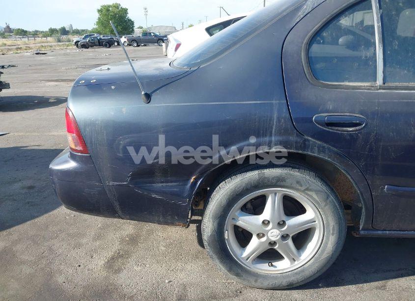 Photo 6 of 1997 Nissan Maxima GLE/GXE/SE (VIN JN1CA21D5VT802107)