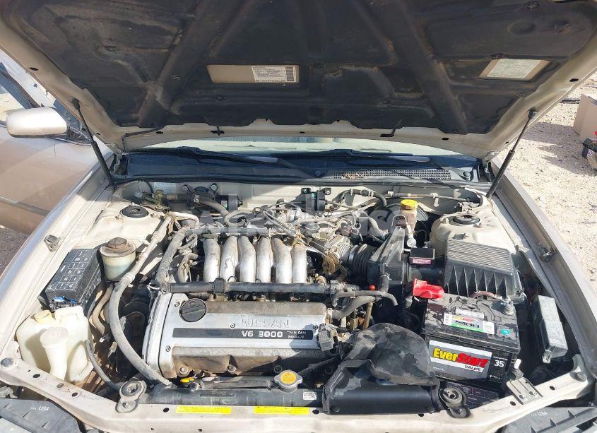 Photo 10 of 1997 Nissan Maxima GLE/GXE/SE (VIN JN1CA21D5VT847225)