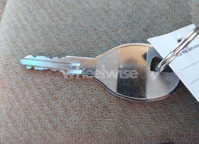 Photo 11 of 1997 Nissan Maxima GLE/GXE/SE (VIN JN1CA21D5VT847225)