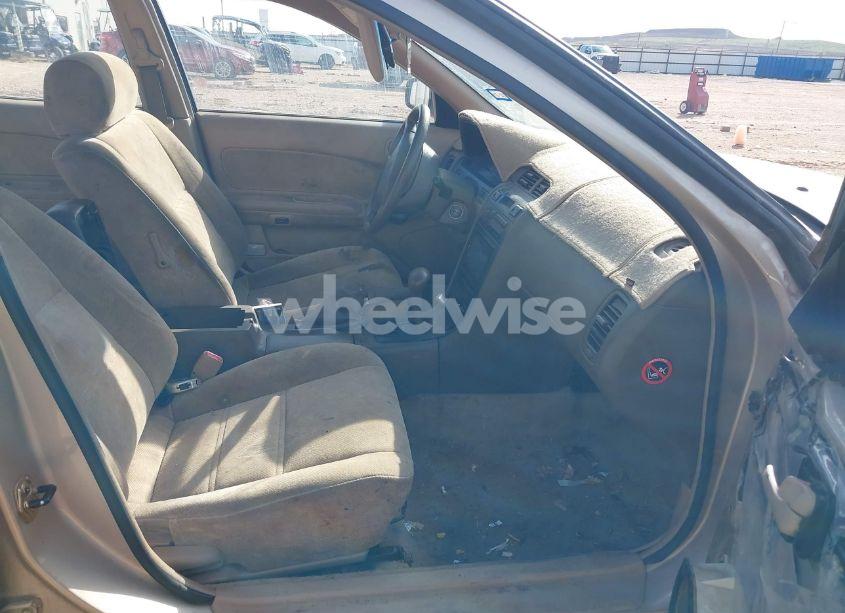 Photo 5 of 1997 Nissan Maxima GLE/GXE/SE (VIN JN1CA21D5VT847225)