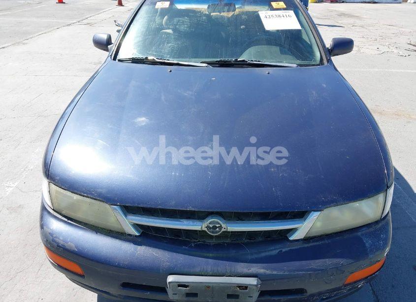 Photo 10 of 1998 Nissan Maxima GLE/GXE/SE (VIN JN1CA21D5WT500625)