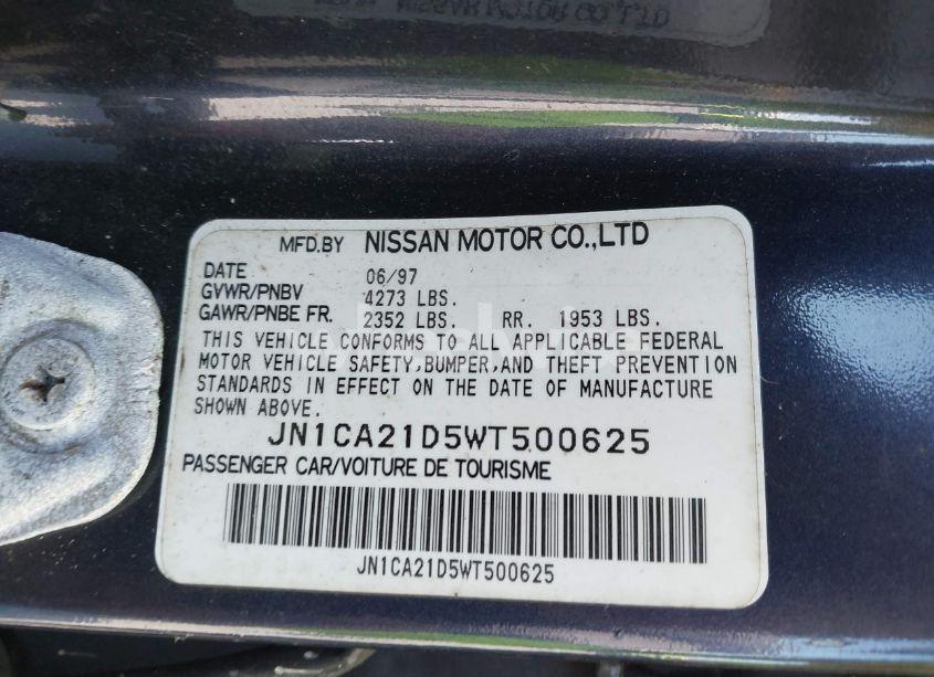 Photo 9 of 1998 Nissan Maxima GLE/GXE/SE (VIN JN1CA21D5WT500625)