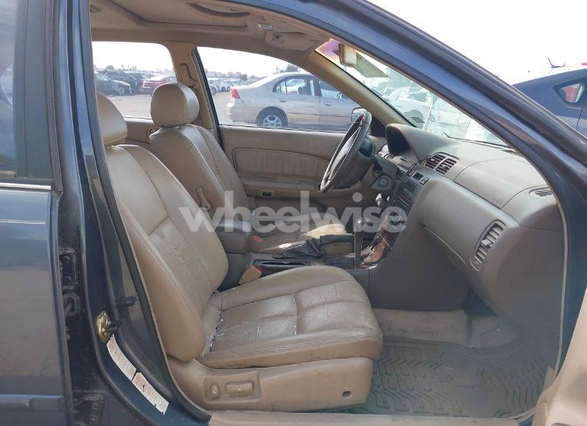 Photo 5 of 1999 Nissan Maxima GLE/GXE/SE/SE-L (VIN JN1CA21D5XM409267)