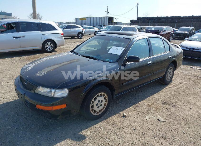 Photo 2 of 1996 Nissan Maxima GLE/GXE/SE (VIN JN1CA21D6TT702370)