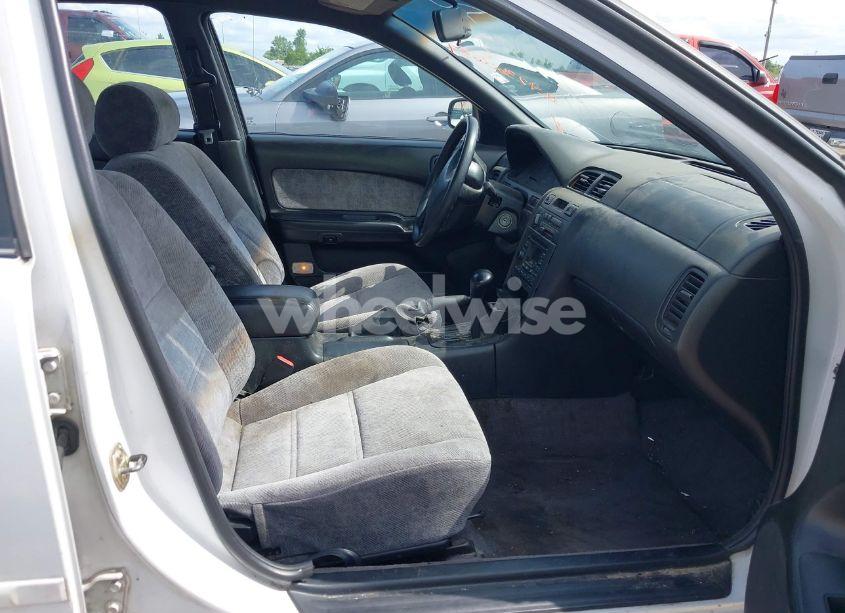 Photo 5 of 1998 Nissan Maxima GLE/GXE/SE (VIN JN1CA21D6WT501458)