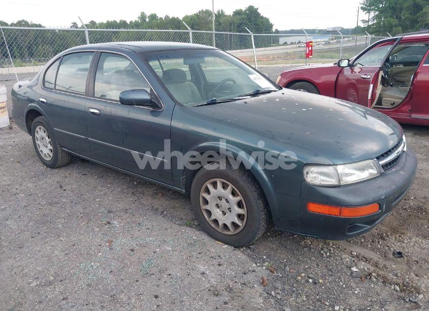 1998 Nissan Maxima GLE/GXE/SE (VIN JN1CA21D6WT536436) main photo