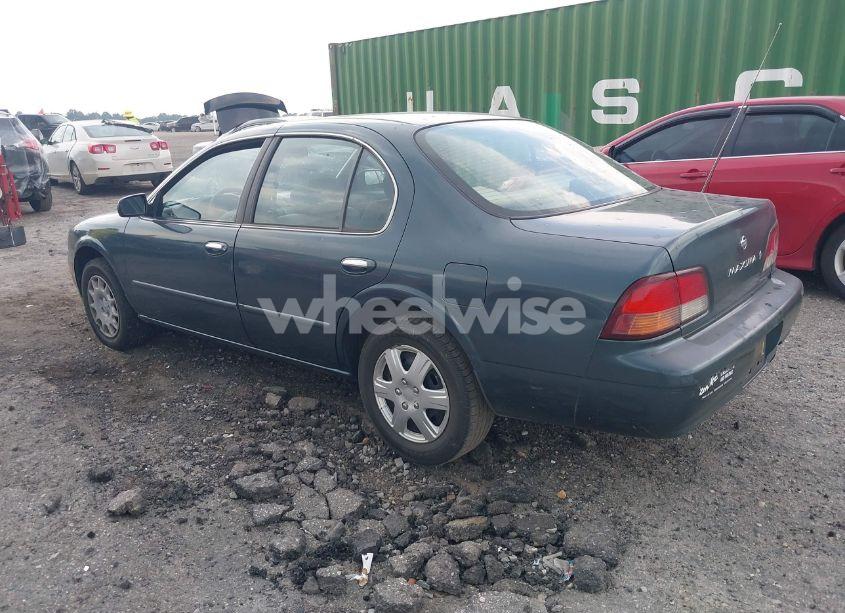 Photo 3 of 1998 Nissan Maxima GLE/GXE/SE (VIN JN1CA21D6WT536436)