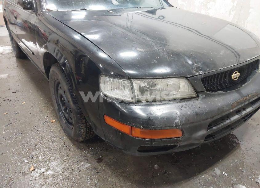 Photo 6 of 1995 Nissan Maxima GLE/GXE/SE (VIN JN1CA21D7ST071465)