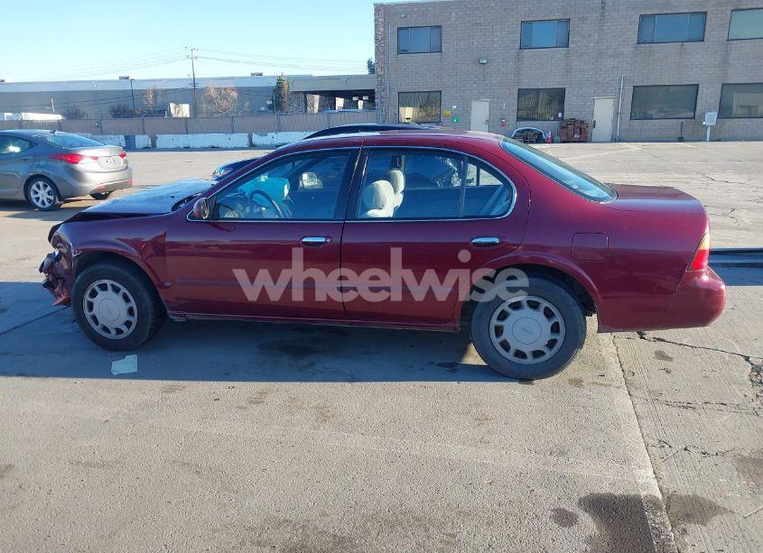 Photo 15 of 1996 Nissan Maxima GLE/GXE/SE (VIN JN1CA21D7TM412908)