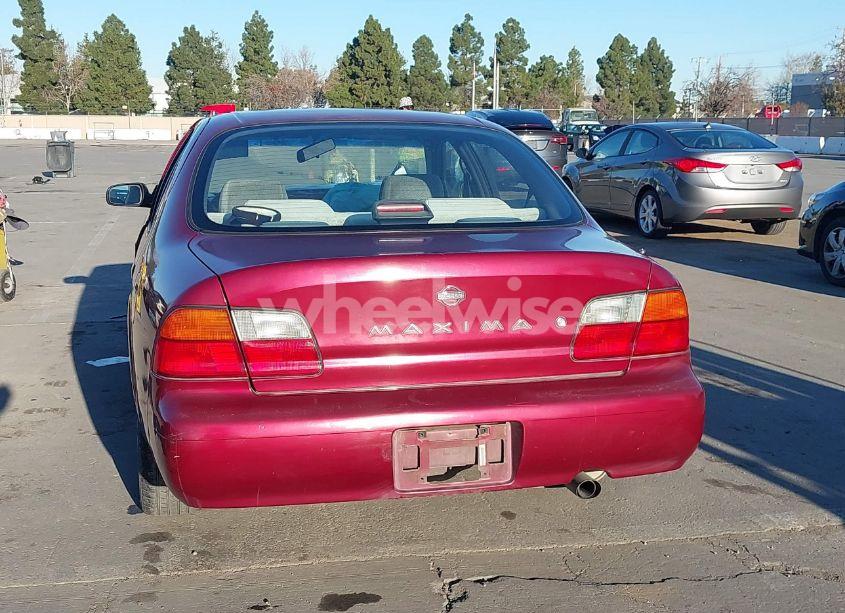 Photo 17 of 1996 Nissan Maxima GLE/GXE/SE (VIN JN1CA21D7TM412908)