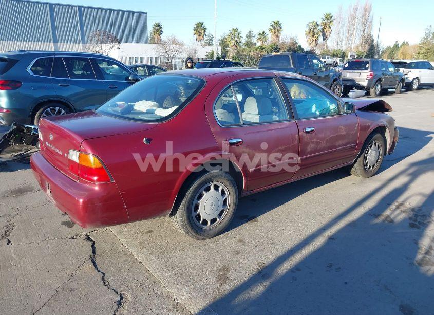 Photo 4 of 1996 Nissan Maxima GLE/GXE/SE (VIN JN1CA21D7TM412908)