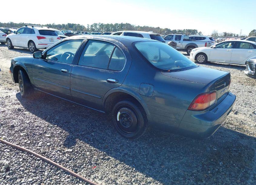 Photo 3 of 1998 Nissan Maxima GLE/GXE/SE (VIN JN1CA21D7WT532797)