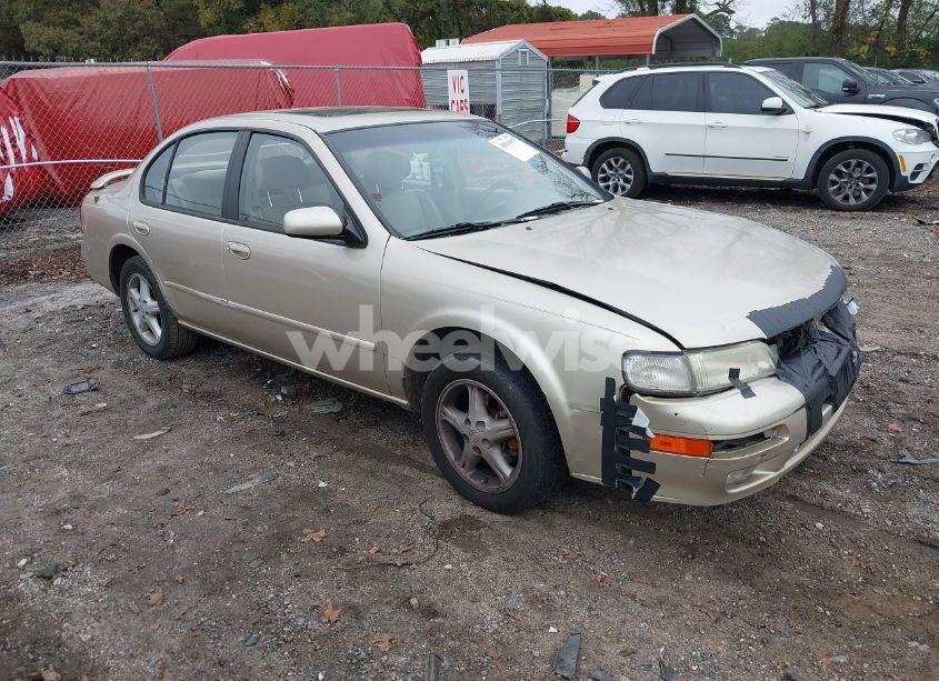 1999 Nissan Maxima GLE/GXE/SE/SE-L (VIN JN1CA21D7XM407441) main photo
