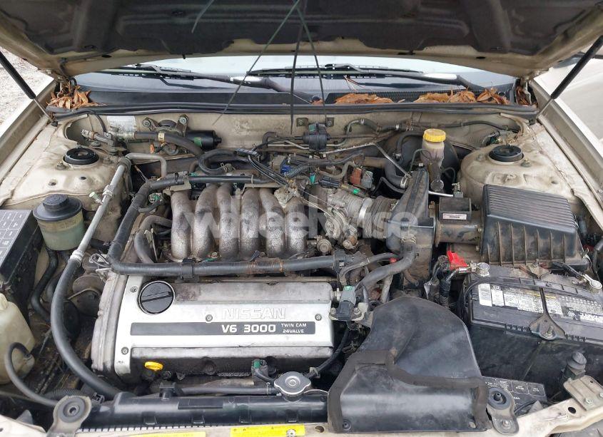 Photo 10 of 1999 Nissan Maxima GLE/GXE/SE/SE-L (VIN JN1CA21D7XM407441)