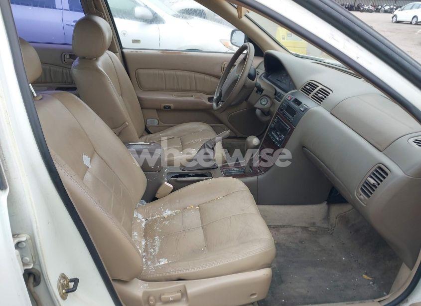 Photo 5 of 1999 Nissan Maxima GLE/GXE/SE/SE-L (VIN JN1CA21D7XT811913)