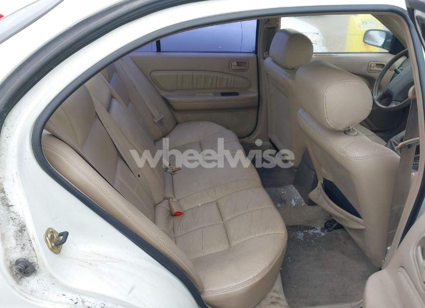 Photo 8 of 1999 Nissan Maxima GLE/GXE/SE/SE-L (VIN JN1CA21D7XT811913)