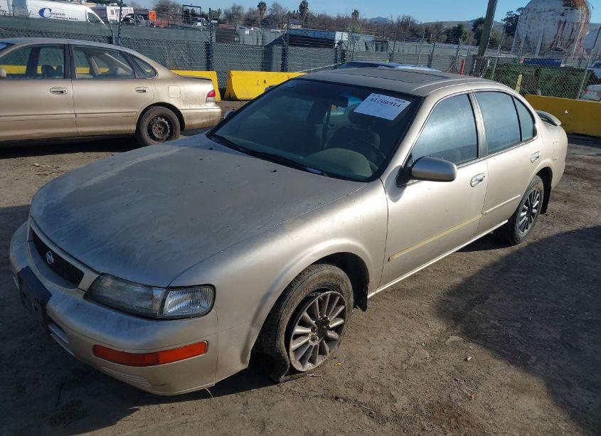 Photo 2 of 1996 Nissan Maxima GLE/GXE/SE (VIN JN1CA21D8TT125325)