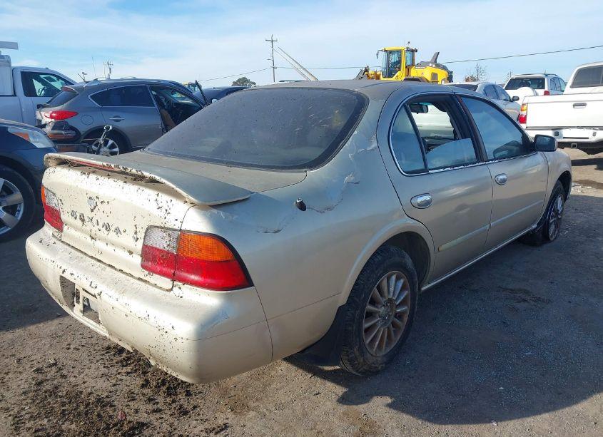 Photo 4 of 1996 Nissan Maxima GLE/GXE/SE (VIN JN1CA21D8TT125325)