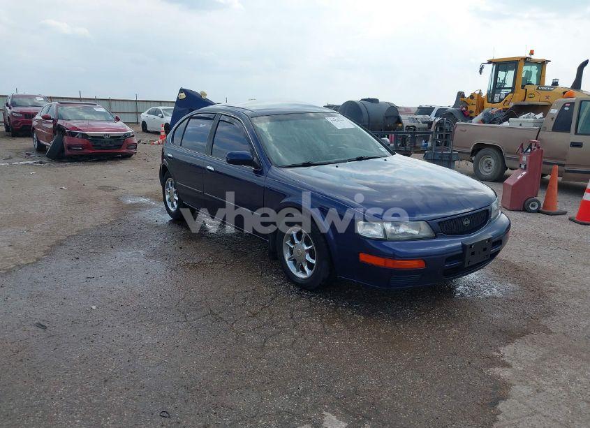 1996 Nissan Maxima GLE/GXE/SE (VIN JN1CA21D8TT703102) main photo