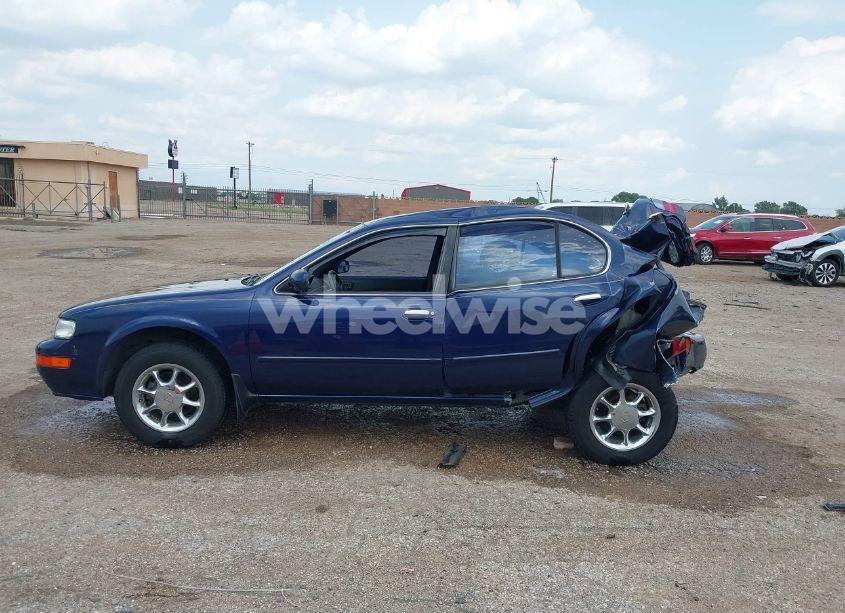 Photo 14 of 1996 Nissan Maxima GLE/GXE/SE (VIN JN1CA21D8TT703102)