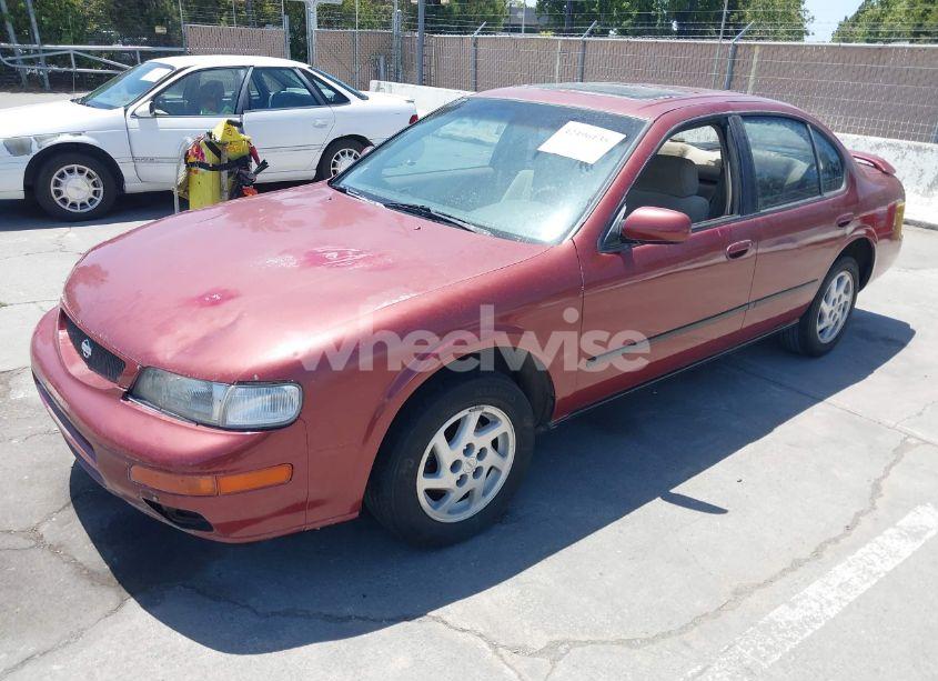 Photo 2 of 1995 Nissan Maxima GLE/GXE/SE (VIN JN1CA21DXST614338)
