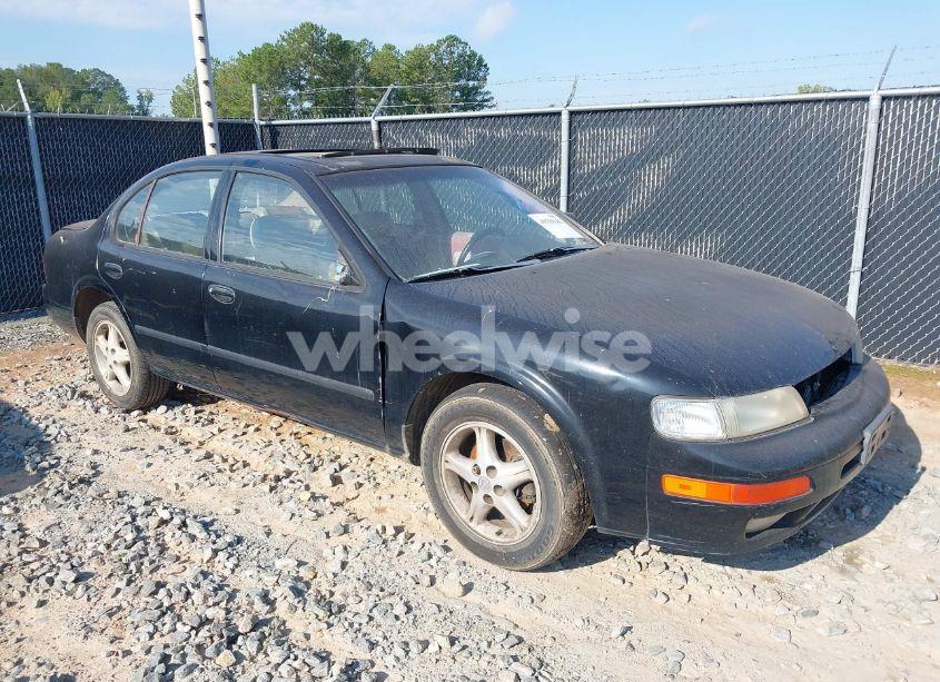 1997 Nissan Maxima GLE/GXE/SE (VIN JN1CA21DXVM528364) main photo