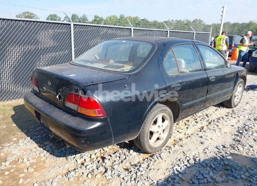Photo 4 of 1997 Nissan Maxima GLE/GXE/SE (VIN JN1CA21DXVM528364)